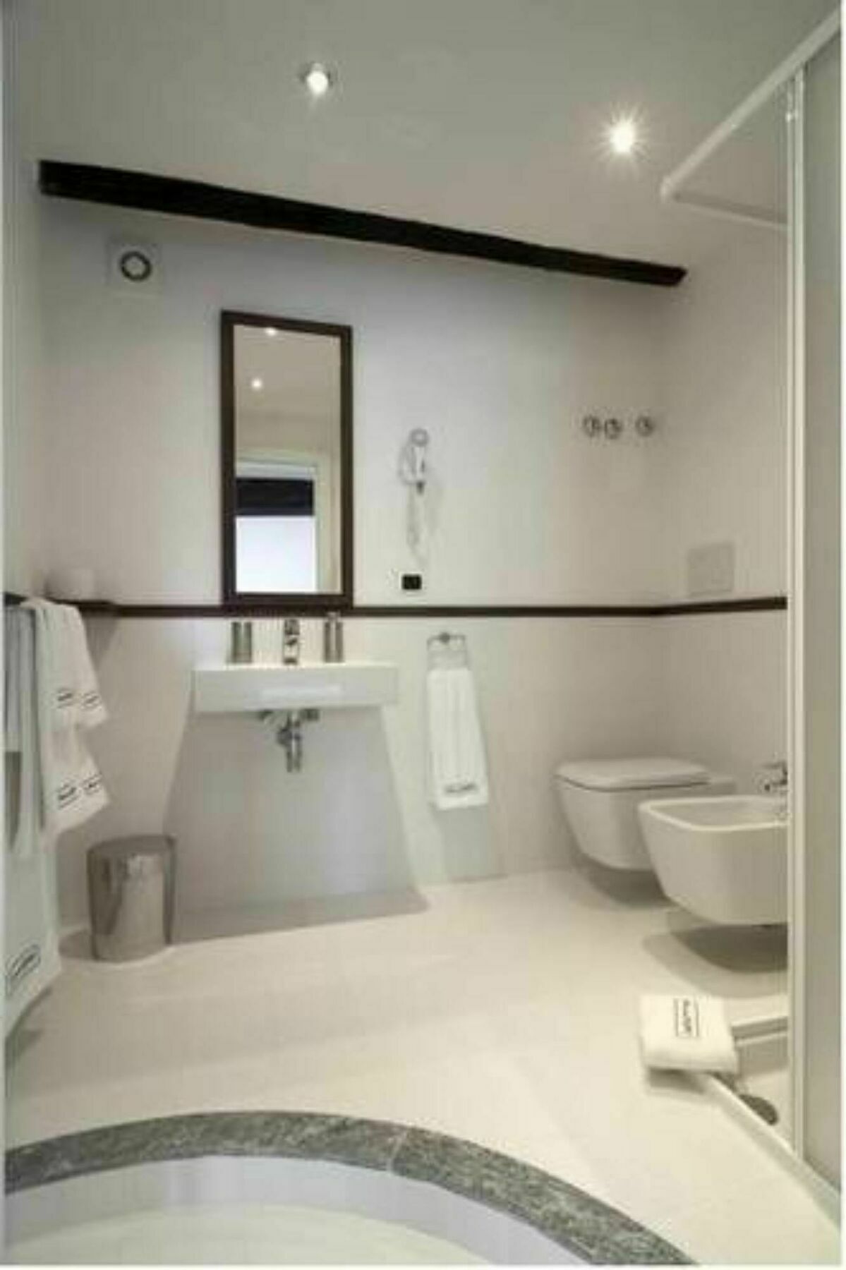 Hotel My Bed Milano Esterno foto